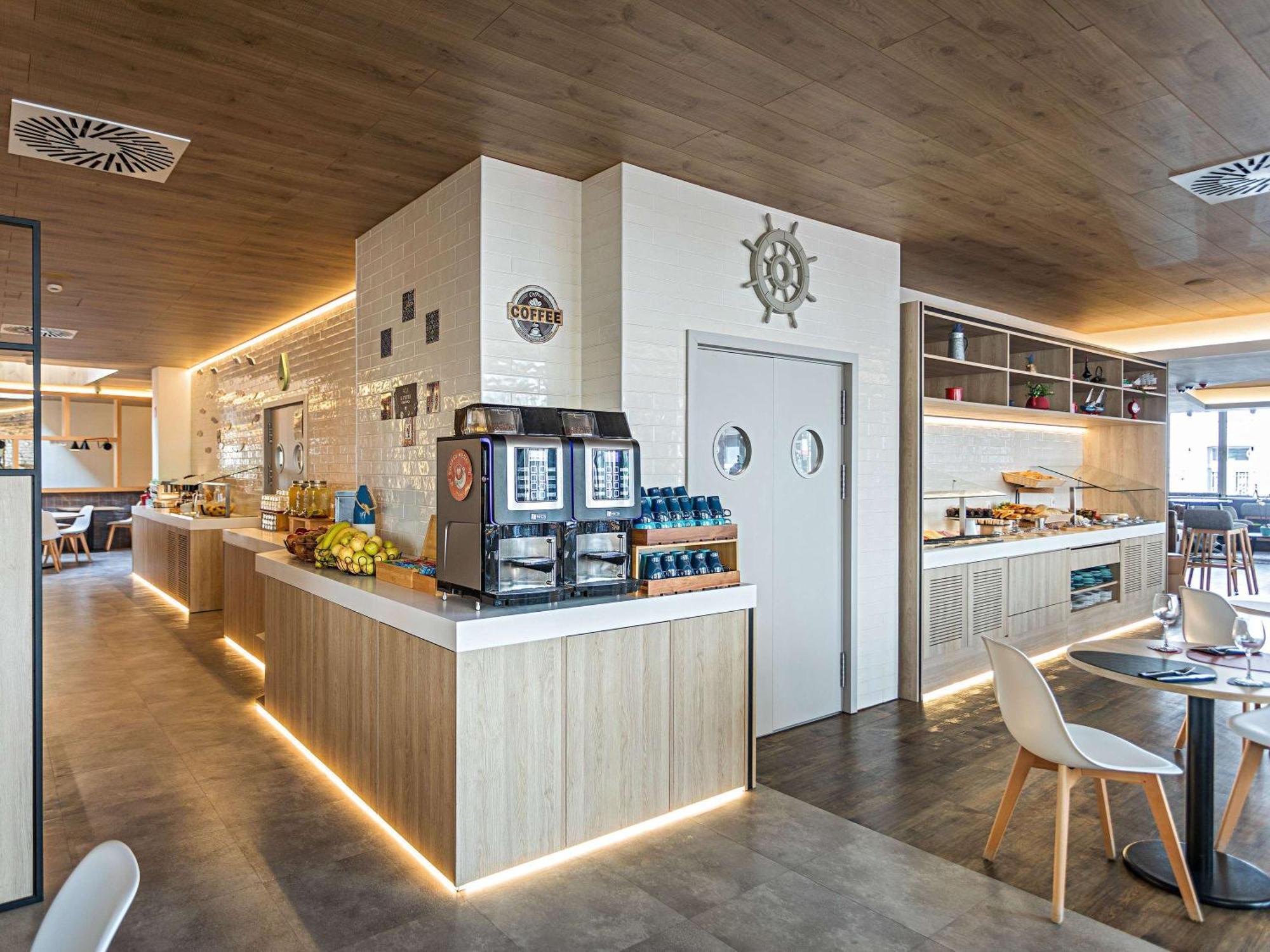 ホテル Ibis Styles Lisboa Centro Liberdade Ne エクステリア 写真