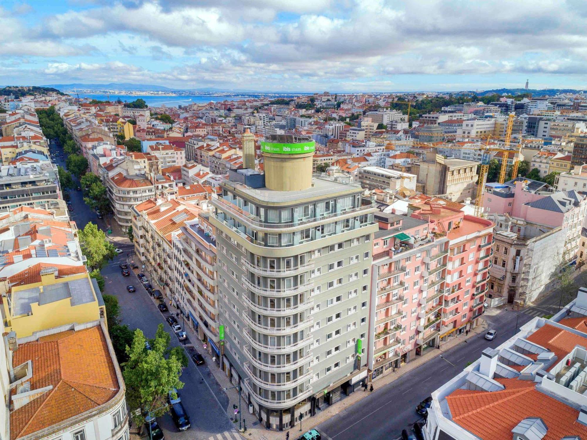 ホテル Ibis Styles Lisboa Centro Liberdade Ne エクステリア 写真